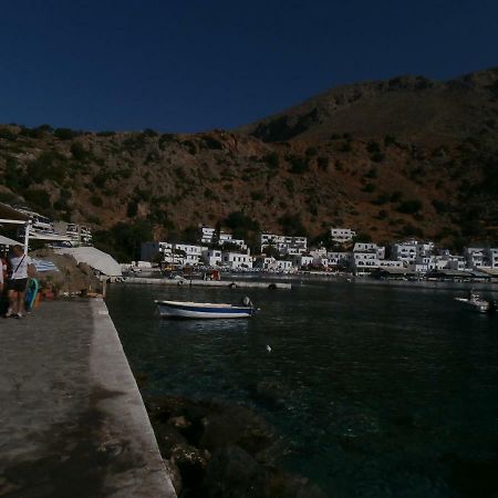 Oasis Hotel Loutro Exterior foto