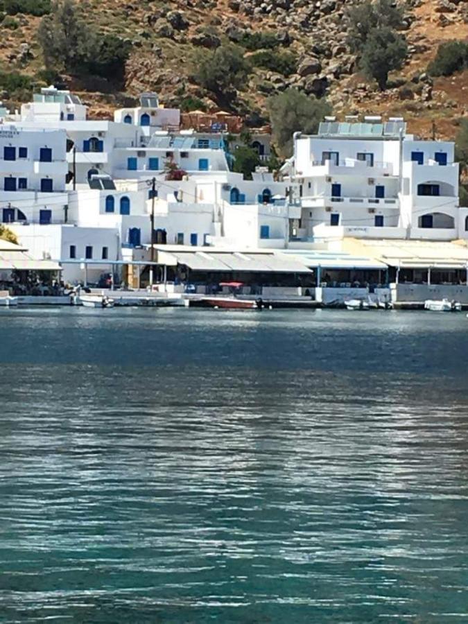 Oasis Hotel Loutro Exterior foto