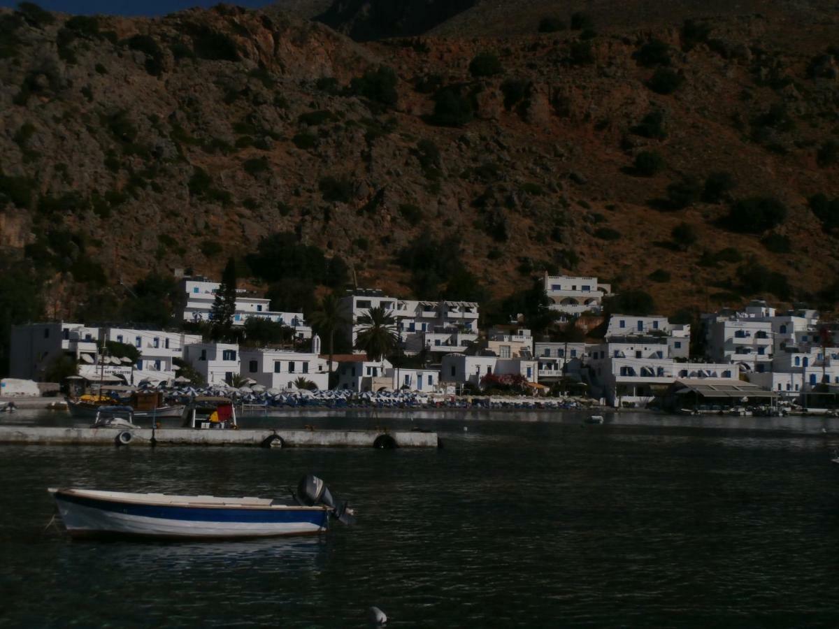 Oasis Hotel Loutro Exterior foto