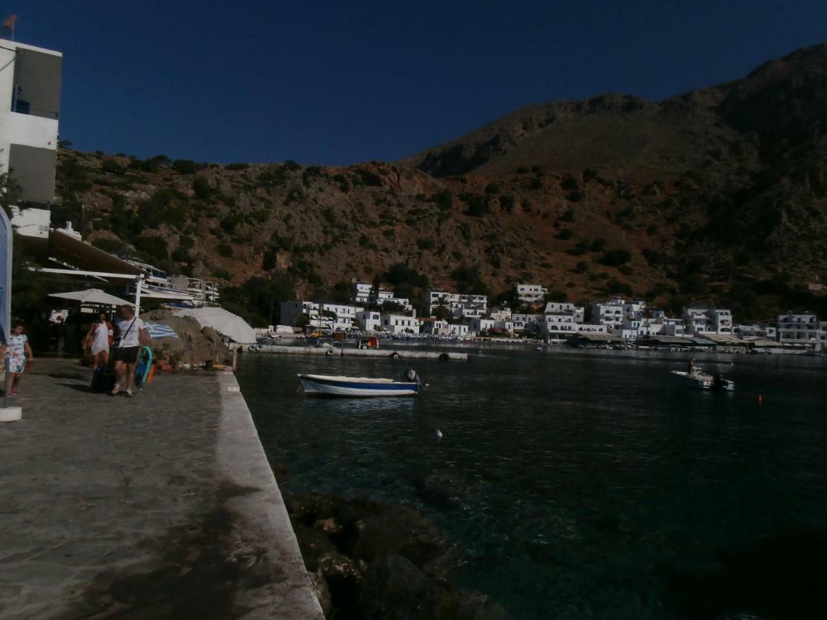 Oasis Hotel Loutro Exterior foto