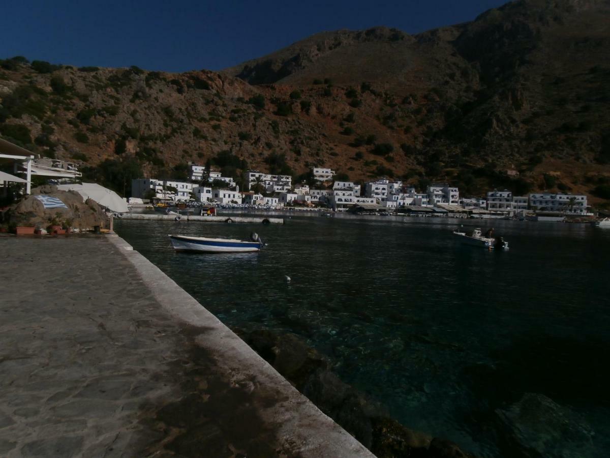 Oasis Hotel Loutro Exterior foto